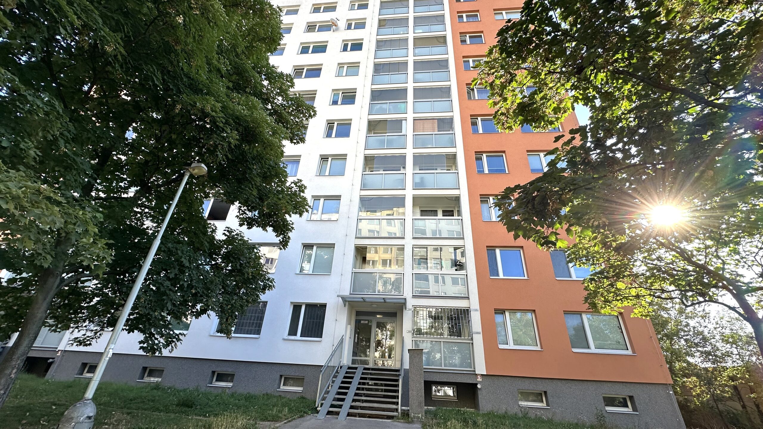 3+kk/L, Praha 9 – Černý Most